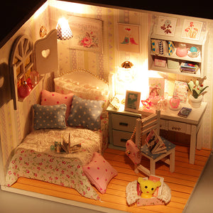 DIY Miniature Dollhouse Kit - Little Girl's Room - Educational Toy